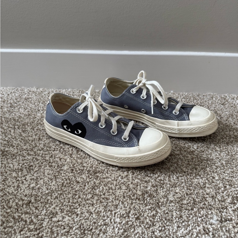 Commes Des Garçons PLAY x Converse (unisex)